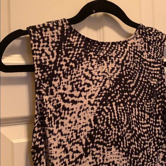 NWT Ellen Tracy Ladies Sleeveless Cowl Top - Picture 6 of 7